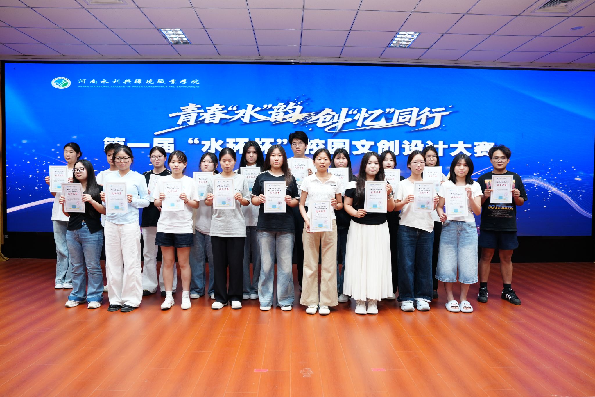 谈球吧体育app下载