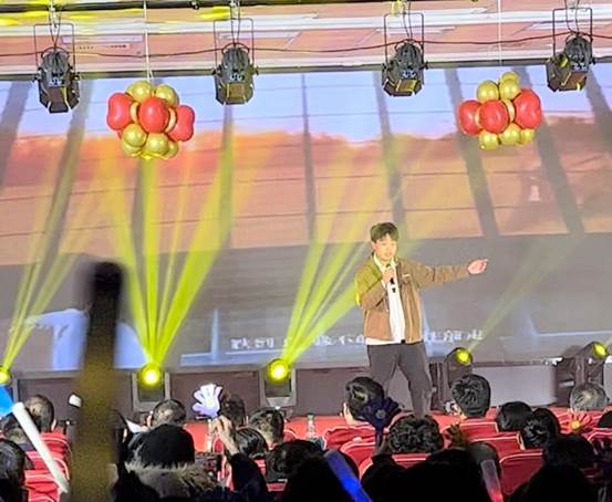 谈球吧体育app下载