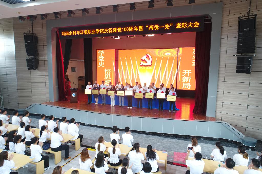 谈球吧体育app下载