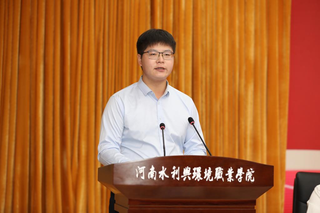 谈球吧体育app下载