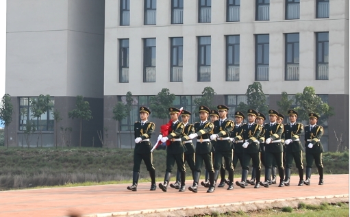 谈球吧体育app下载
