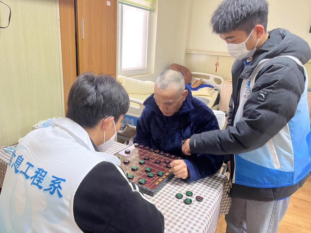 谈球吧体育app下载
