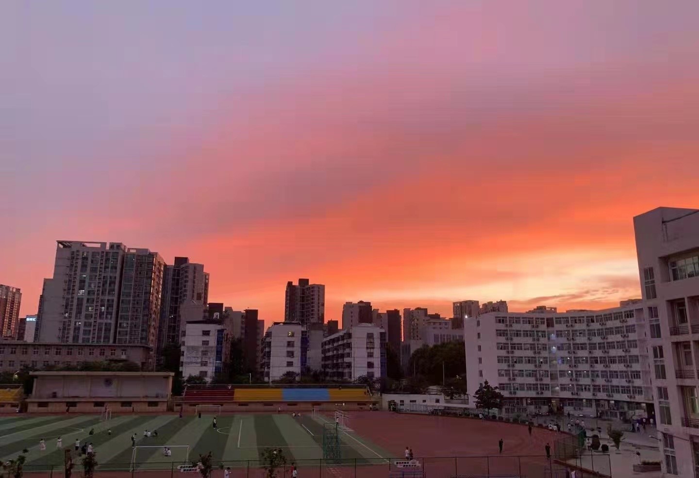 谈球吧体育app下载