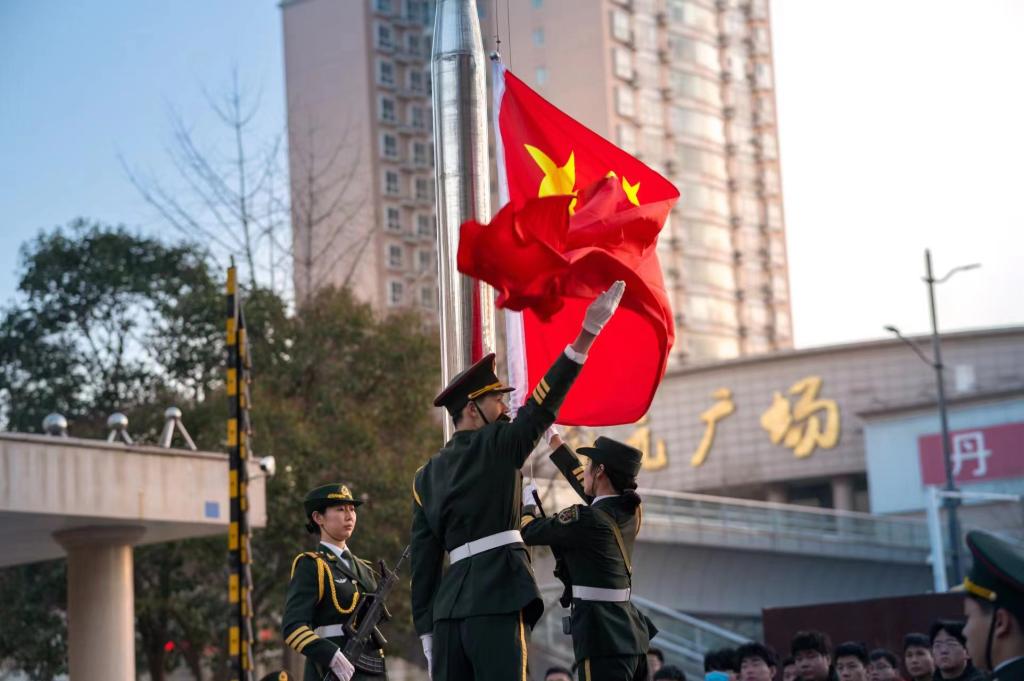 谈球吧体育app下载