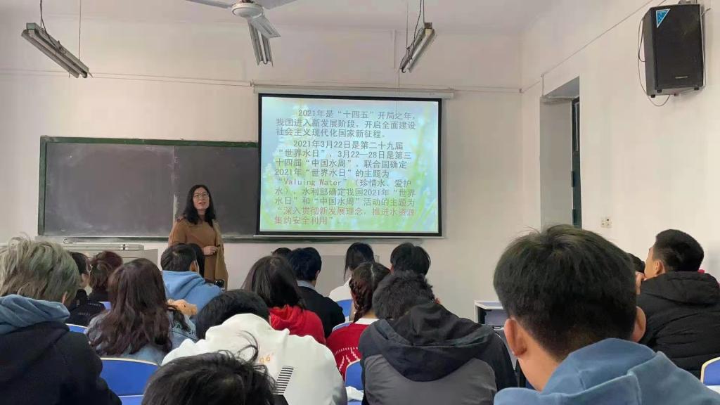 谈球吧体育app下载
