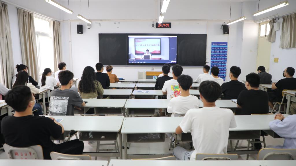 谈球吧体育app下载