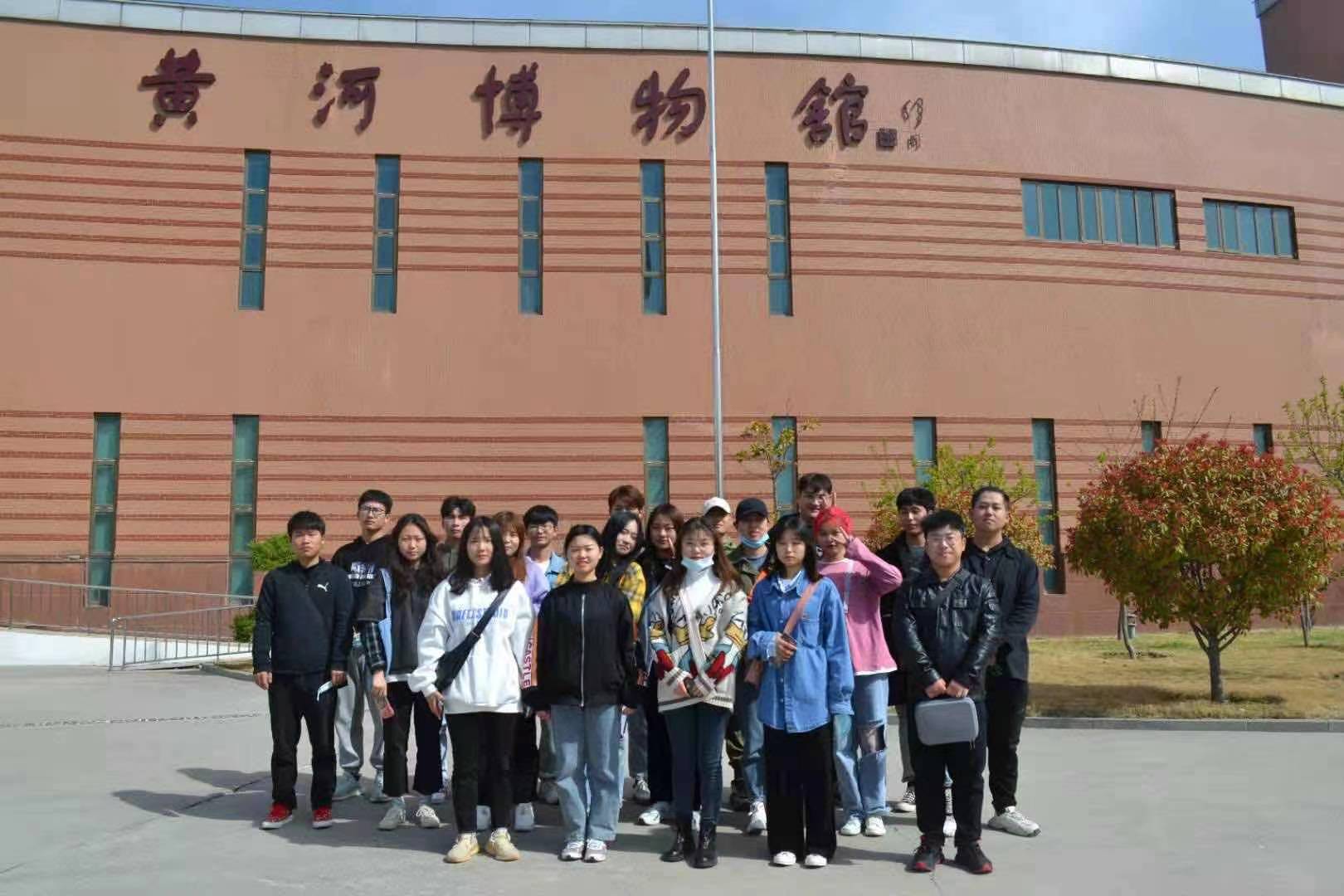谈球吧体育app下载