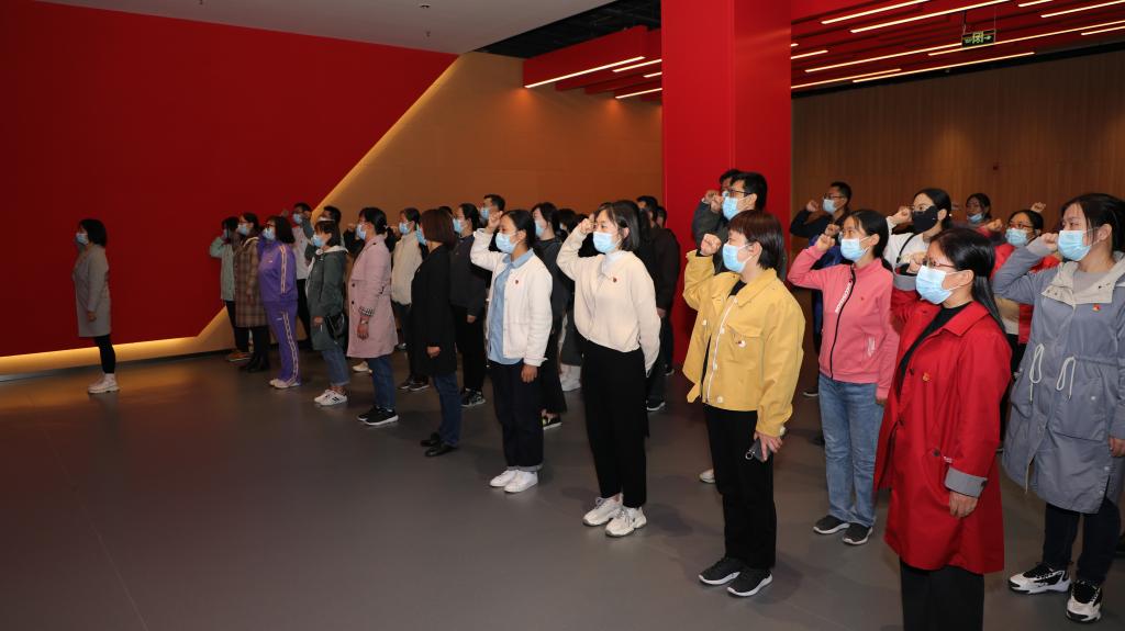 谈球吧体育app下载