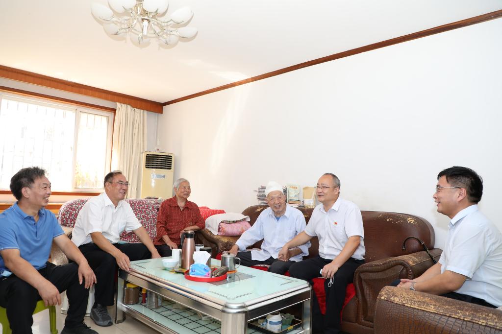 谈球吧体育app下载