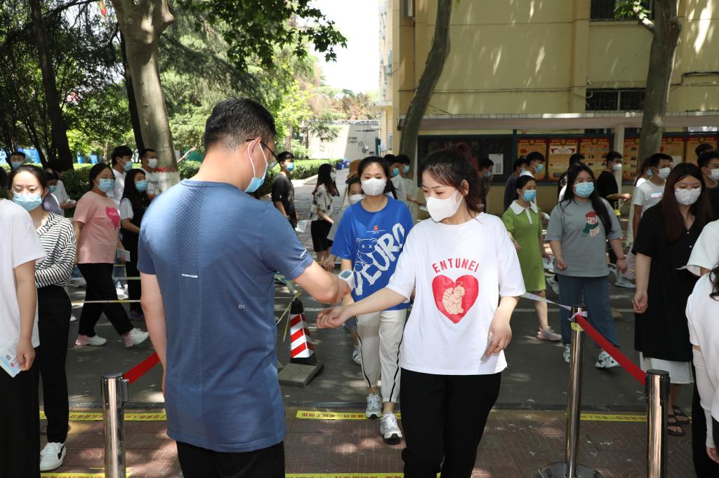 谈球吧体育app下载