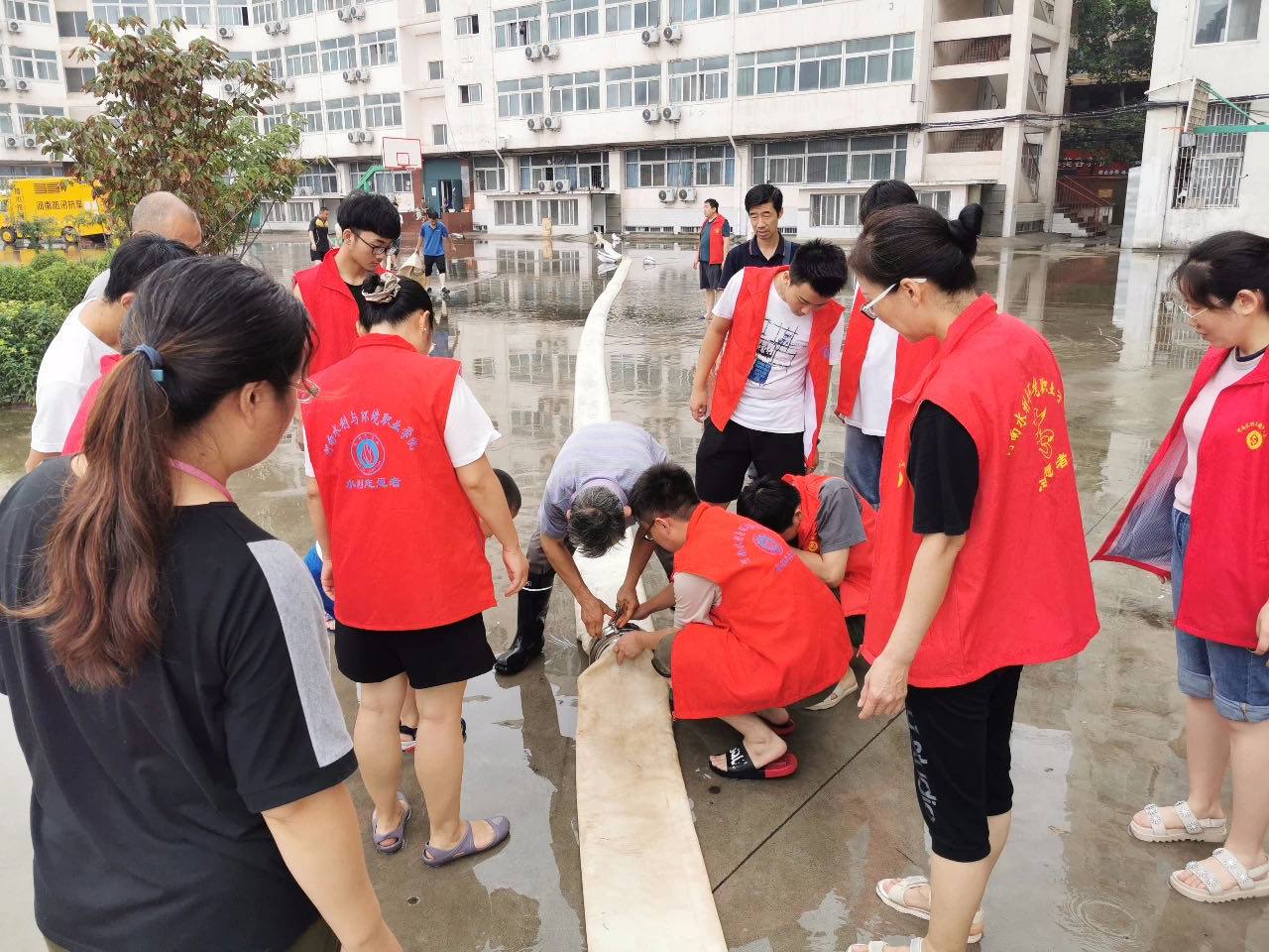 谈球吧体育app下载